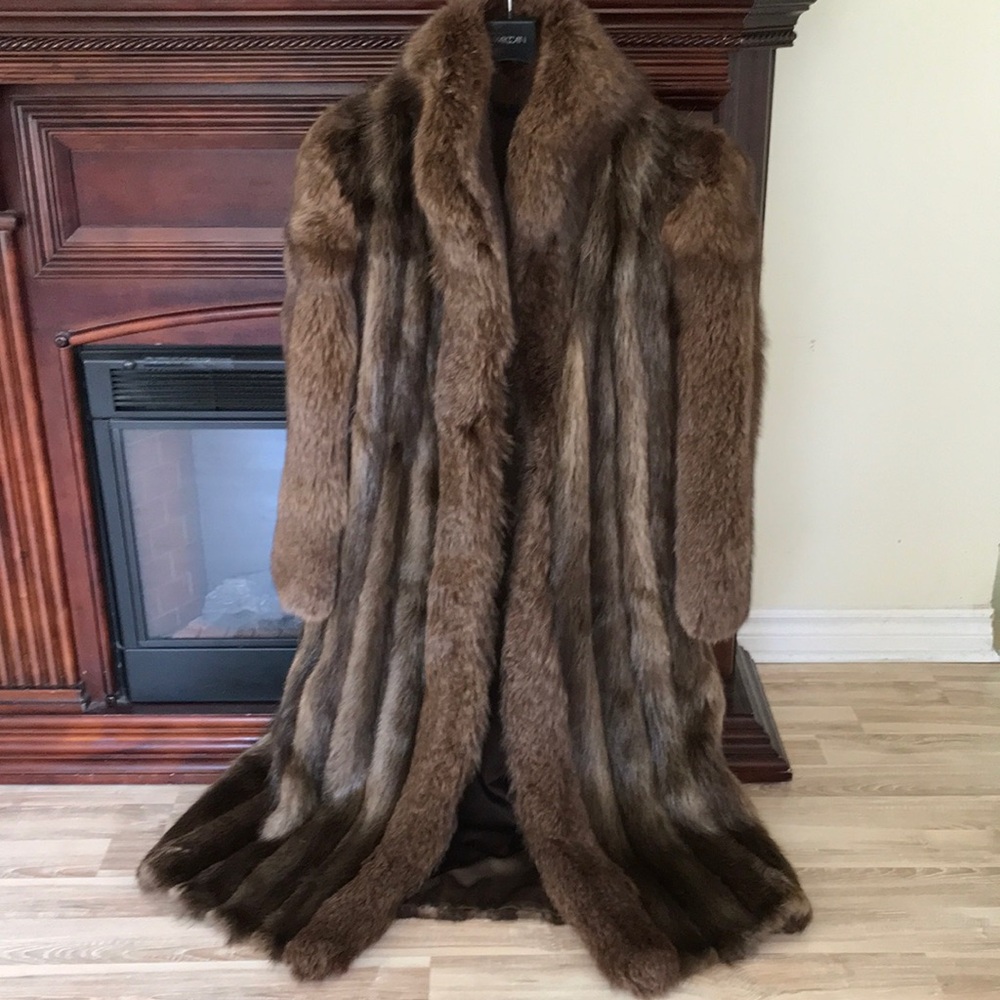 Luxury Women's Brown Full-Length Beaver Fur Coat